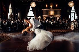 Eşiniz olacak kişi düğün için dans kursuna gidelim dese ne yapardınız?