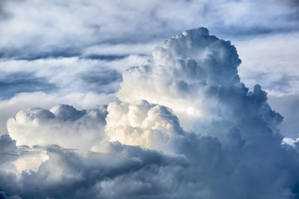 Psikolojik test, bulutlarda gördüğün şekli yorumlar mısın?
