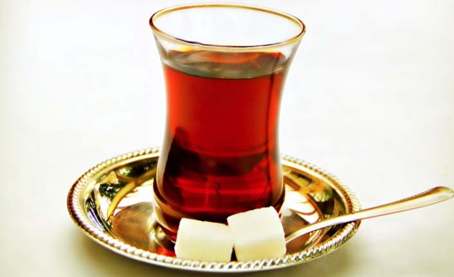 Çay İçmek İsteyen? Kaç Şekerli Vereyim Abime ?♥♥♥