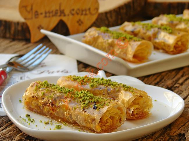 Meşhur Türk Mutfağı Yemeklerinden Aklınıza Gelen Yemek İsimlerini Yazarmısınız ?