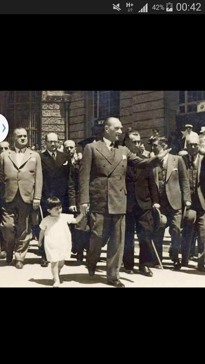 Mustafa Kemal Atatürk'ün kızı kimdir.?