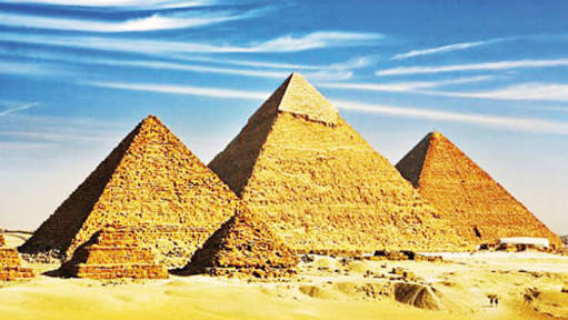 Sizce mısır piramitlerini kim yapmıştır ?