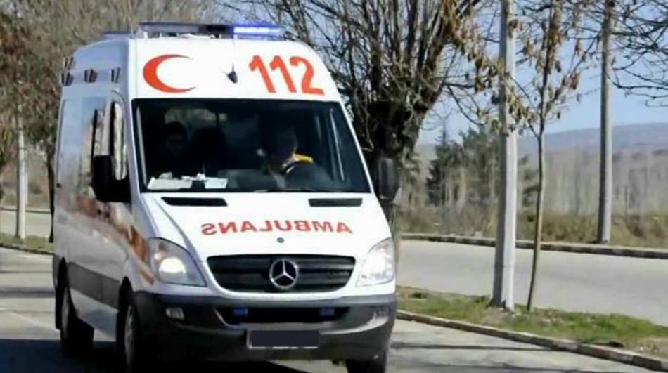 Ambulanslarin önünde bulunan ambulans yazısı neden ters?