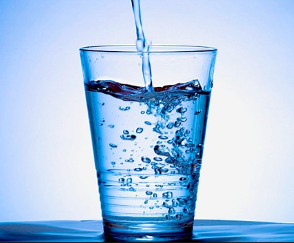 Bir günde kaç bardak su içersiniz ?