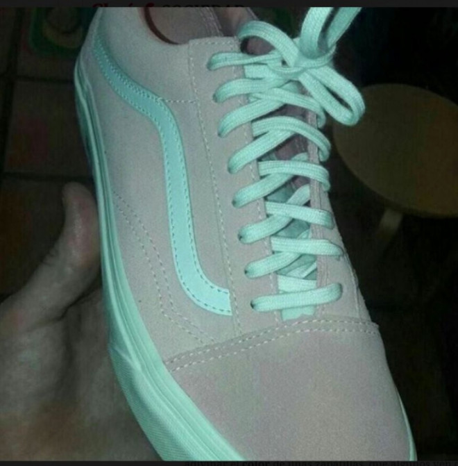 Bu ayakkabıyı hangi renk görüyorsunuz?