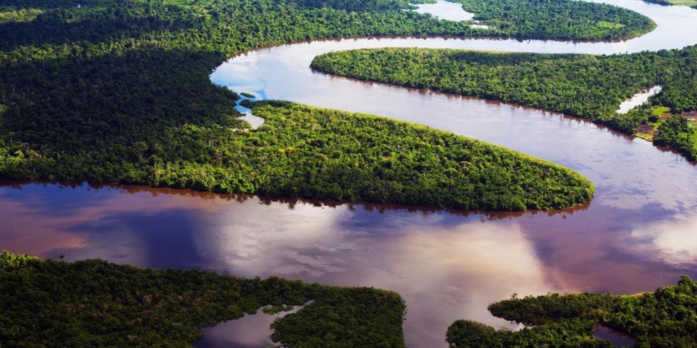 Amazon nehrinin uzunluğu ne kadardır?