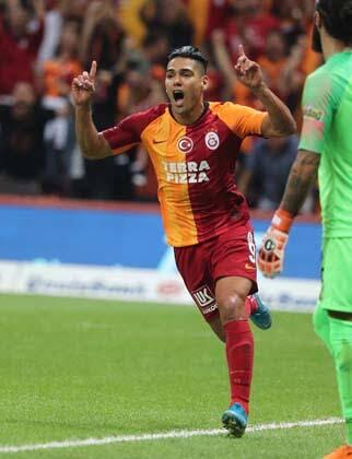 Galatasarayın golünü Falcao mu attı?