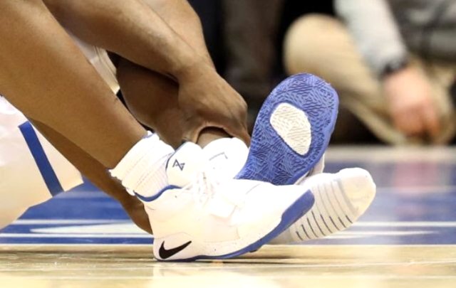Nike yırtılan ayakkabı zararı 1,5 Milyar dolar olmuş ?