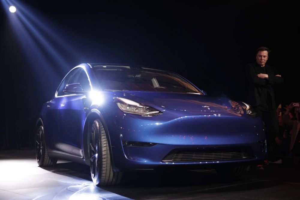 Elon Muska Ait Olan Yeni Araç Tesla Y Modeli Hakkında Ne Düşünüyorsunuz ?