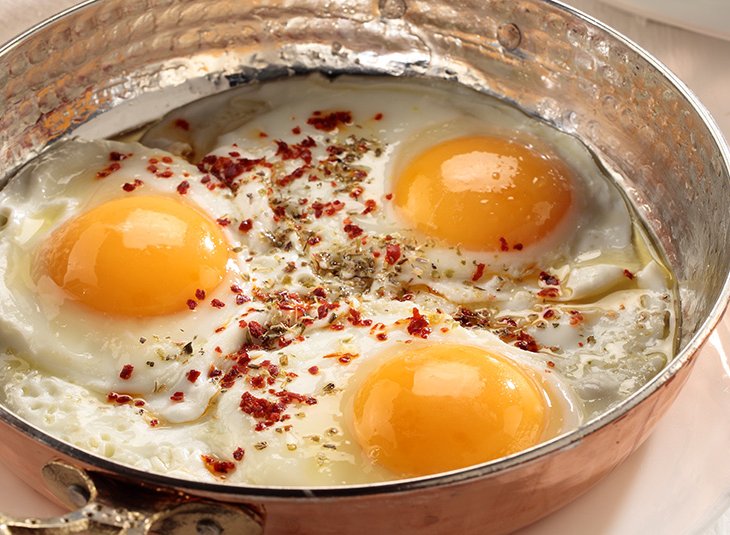 Sahanda iyi bir yumurta nasıl pişirilir?