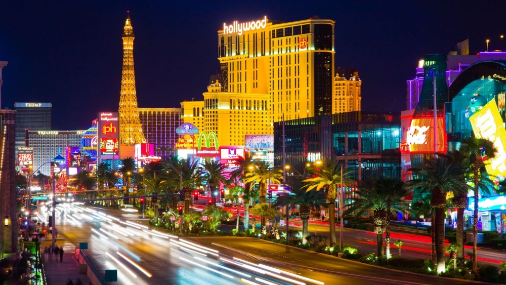 Las Vegas hakkında ne düşünüyorsunuz ? Gidilmesi ve gezilmesi tavsiye edilir mi ?